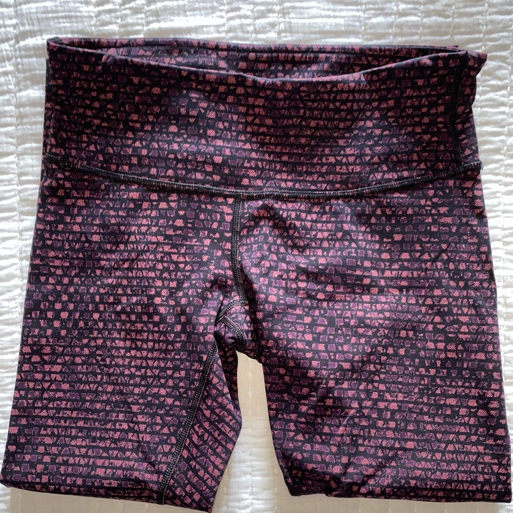 Lululemon 23” size 6